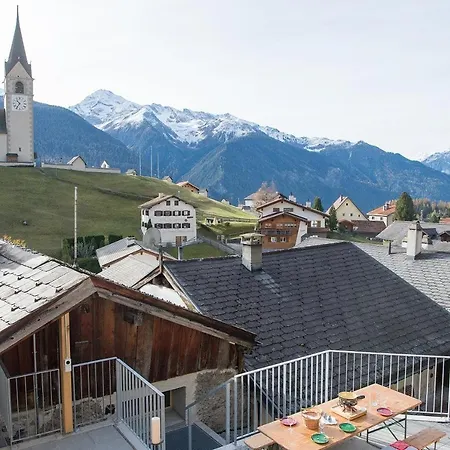 Large Alpine House For 10 With Panoramic View Schmitten (Grisons)